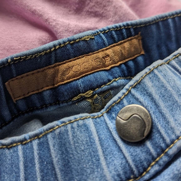 Jeans Bundle | 3T - Picture 4 of 7